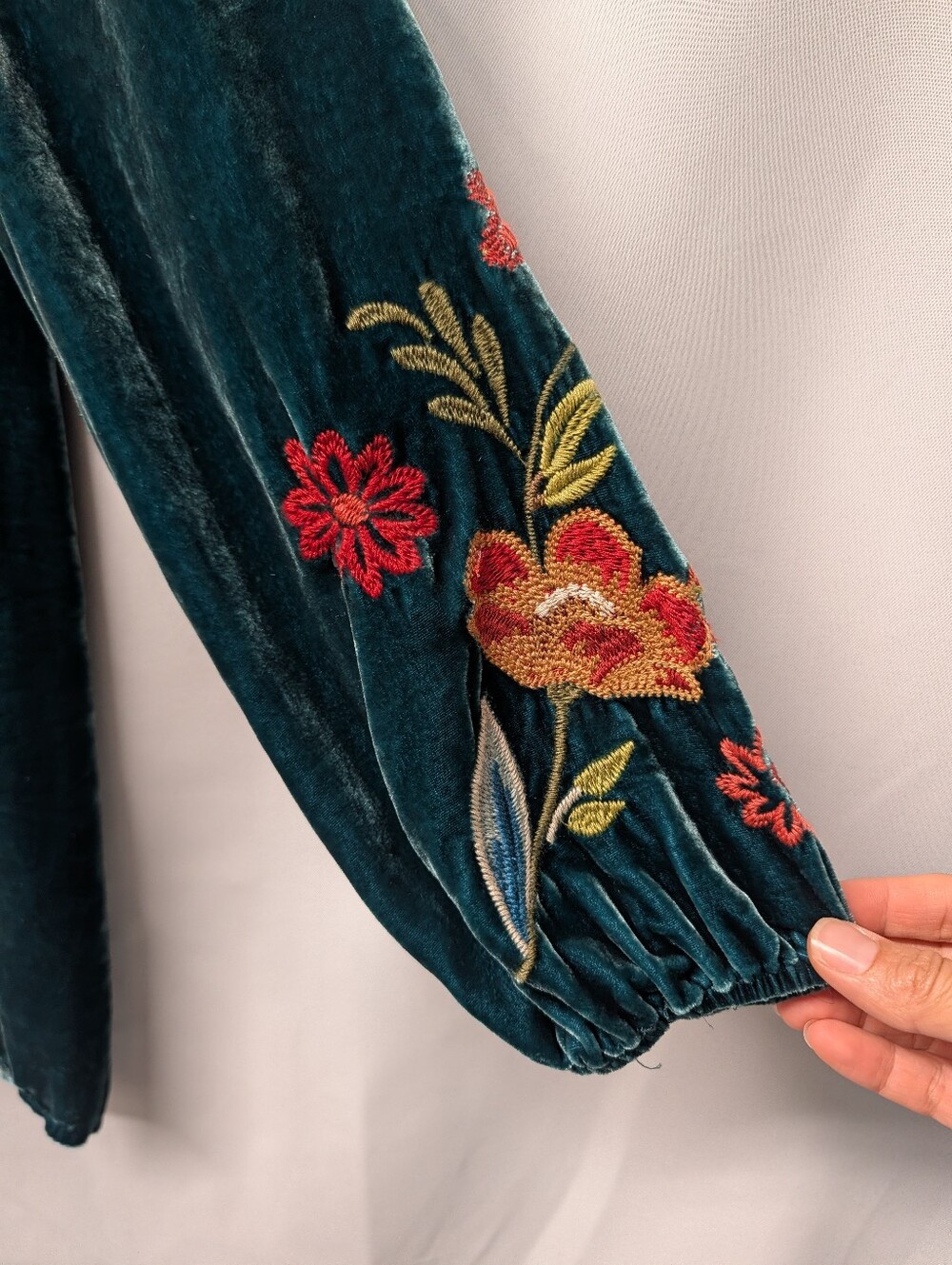 Johnny Was Isabella Silk Teal Velvet Embroidered Peasant Tunic Size XS NWOT - Picture 5 of 9